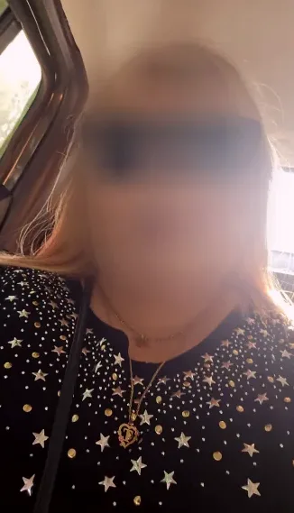 Alena, 25