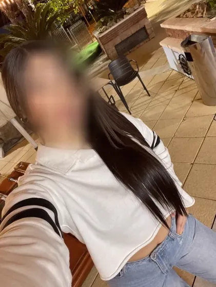 Bernadette, 24
