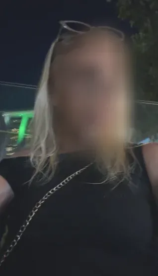 Elena, 18