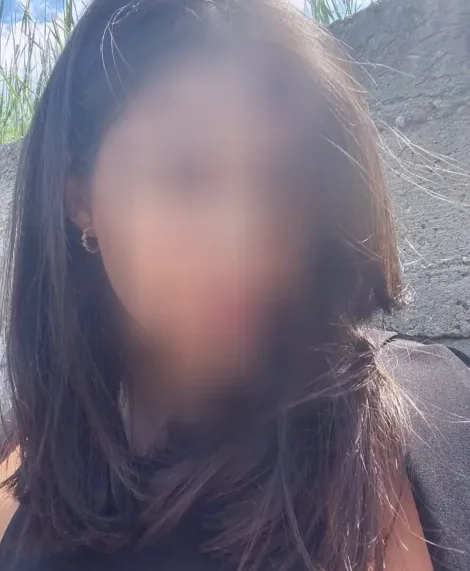 Emily, 33
