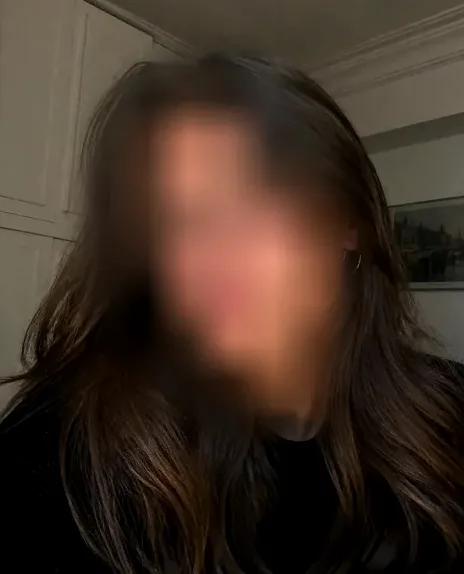 Fiona, 30