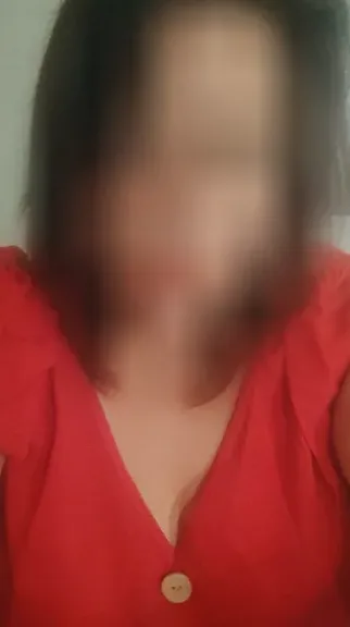 Ivana, 37