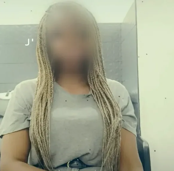 Karin, 39