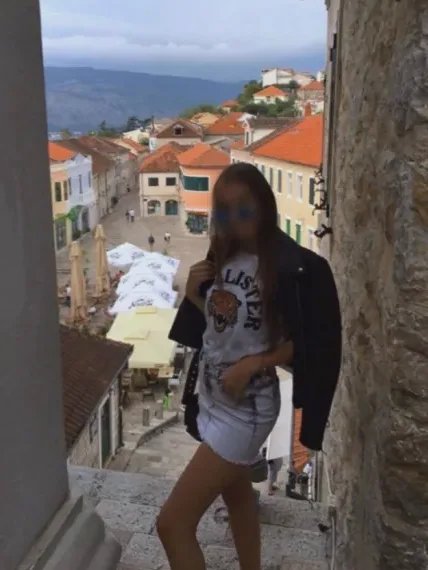 Katarina, 33
