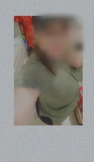 Mirela, 37