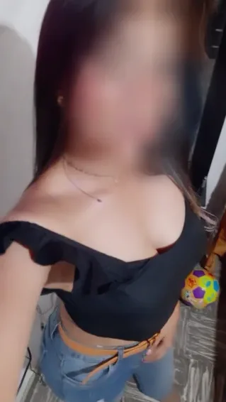 Nikolina, 39