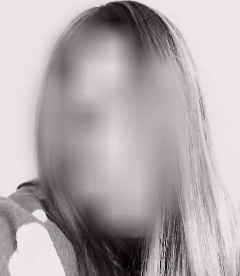 Pia, 34