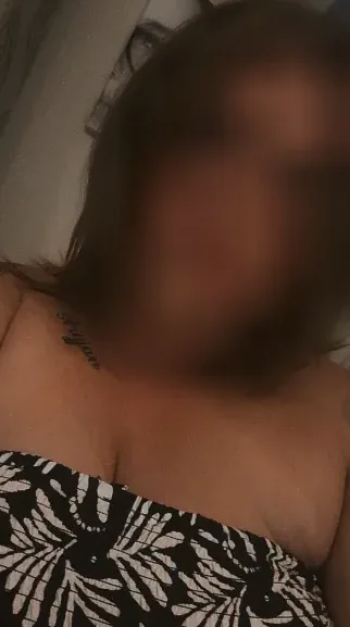 Renate, 28