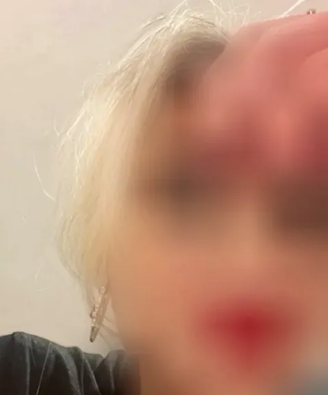 Valentina, 32